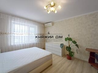 Пропонується 2 кімнатна роздільна квартира в оренду на Харківській за 