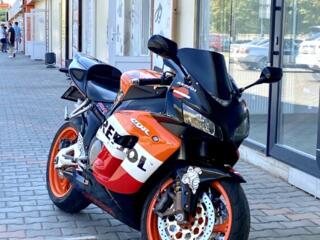 Honda CBR1000RR 2004