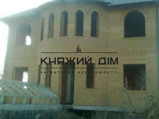 Продается 2-х этажный дом в с. Заборье, расположенный на участке 15 ..