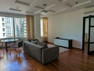 Код: 1227. Квартира с отдельной спальней в Ж/К «Белый Парус».