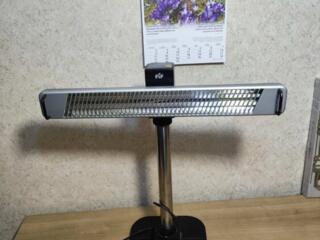 Продам отличный напольный обогреватель, горизонтальный и вертикальный цена 600 руб.