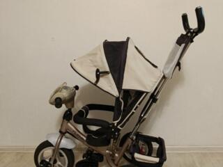 Продается прогулочный велосипед с ручкой Turbo Trike Spark.