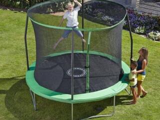 Cadou perfect de Paști-Trambulină, bătut cu plasă de protecție! Noua!