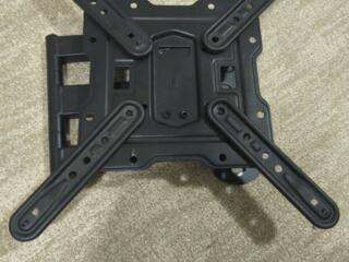 Настенное поворотное крепление для ТВ