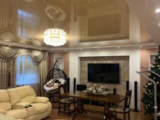 Продаётся Шикарный 2-этажный дом, 15 минут от Центра Столицы