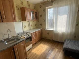 Продам 1-к квартиру на Ак. Глушко/Ильфа и Петрова