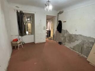 Продам квартиру 20.1 кв. м., 1/2, ул. Базарная/Утесова.