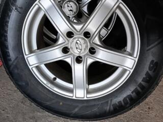 Продам диски с резиной в отличном состоянии.