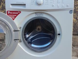 От мастера LG 5 кг. Прямой привод