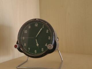 Часы механические