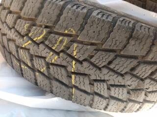 Продам шины Kumho 235/75/15 зима