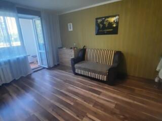 Продам 1-к квартиру на Ак. Королева/ Магазин