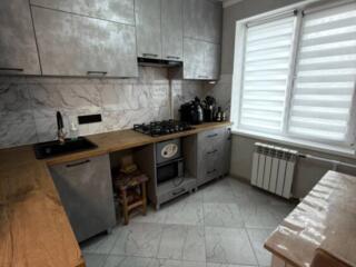 Трёхкомнатная квартира на Пентагоне (район маг. «Миша») 3 этаж Заходи