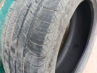 Продам резину Мишлен 2021 года 215/55/17,1000 руб за 4 колеса