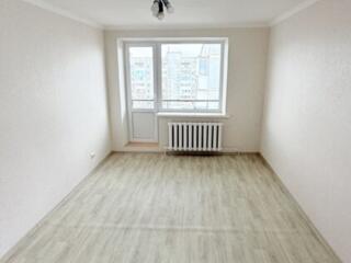 9й этаж, Красные Казармы, 1-комн. после ремонта, тех этаж.