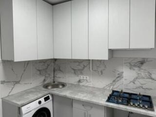 Продается 2-комнатная квартира на Балке(Каховская) 1/4