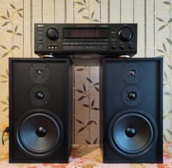 Продам в отличном состоянии мощный аудиофильный стерео комплект.