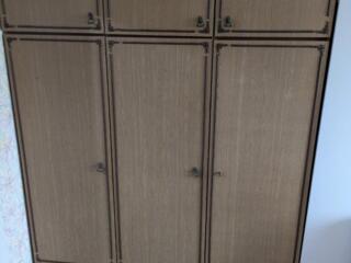 Шкаф трёх створчатый