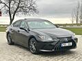 Продается Lexus ES 300h