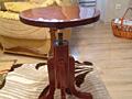 Стул с вращающимся механизмом из натурального дерева