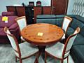 Стол + 4стула. Б/У. Массив дуба. Доставляем по Приднестровью.