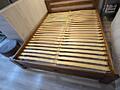Продам двухспальную кровать из натурального дерева