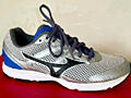Кроссовки Mizuno оригинал размер 35
