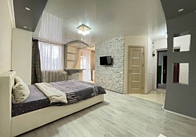 Сдам VIP квартиру посуточно евроремонт WI-FI.