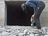 Резка стен бетона с минимальным шумом грязью и вибрацией сверления