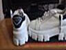 Новые осенние туфли размер 37-38 цена 200 руб, кроссовки белые 36 раз