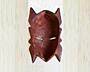 Эксклюзивная маска из красного дерева