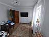 Vind apartament cu 3 odai separate