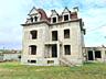 Casa de 580 M2 + 16 Ari in Centrul Dumbravei