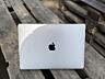 Продам Macbook Air 13 8/256 состояние новое 15 циклов