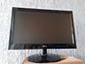 Монитор 22 дюйма FullHD рабочий состояние отличное провода в комплекте