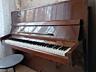 Продам пианино и стул