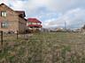В продаже участок ровной формы 10 соток, на жилой, заселенной улице с 