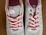 Продам женские кроссовки!