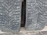 Продам отличные зимние шины. R17 225/45