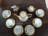 Продам сервиз и набор тарелок в отличном состоянии!