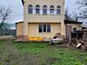 Продам трёх этажный дом в селе Кошары, Одесской области расположен на 