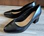 Продаются чёрные женские туфли