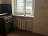 Продам трешку 1/4 под ремонт в центре Днестровска, в р-не Автостанции
