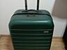 Чемодан новый, большой крепкий.