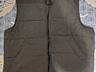 Продам жилетки по 100р.