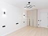 Spre vânzare apartament cu trei camere și living, într-un bloc nou, ..