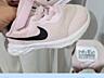 Продаются фирменные кроссовки для девочки