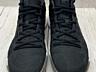 Продам недорого фирменные кроссовки Nike Kyrie 3 Black.