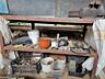 Продам тиски СССР на металлическом столе
