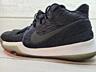 Продам недорого фирменные кроссовки Nike Kyrie 3 Black.
